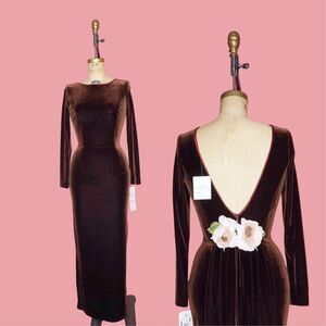 Y2K JESSICA McCLINTOCK NWT. Low Back Rosette Velvet Long Sleeve Maxi Dress. S-M